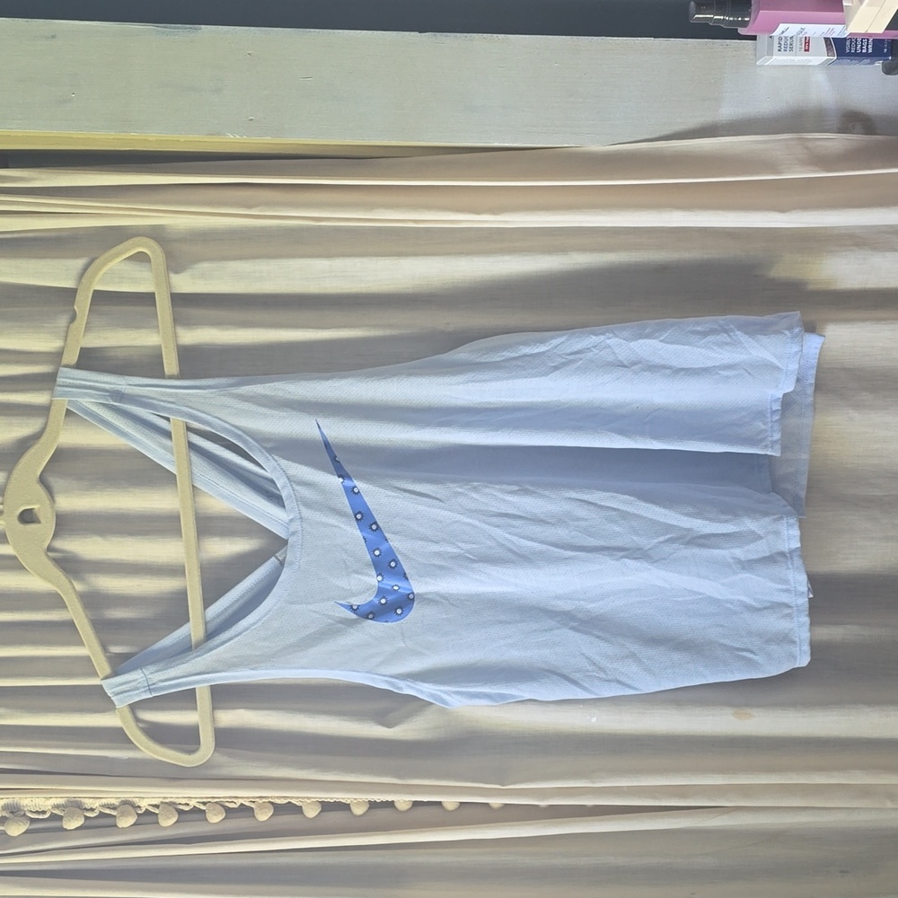 BNWT Nike athletic shirt